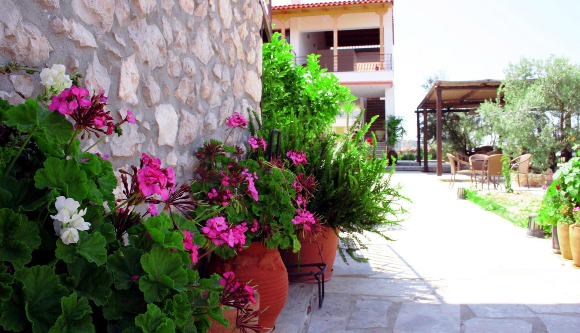 Hani Inn Lygourio Exterior foto